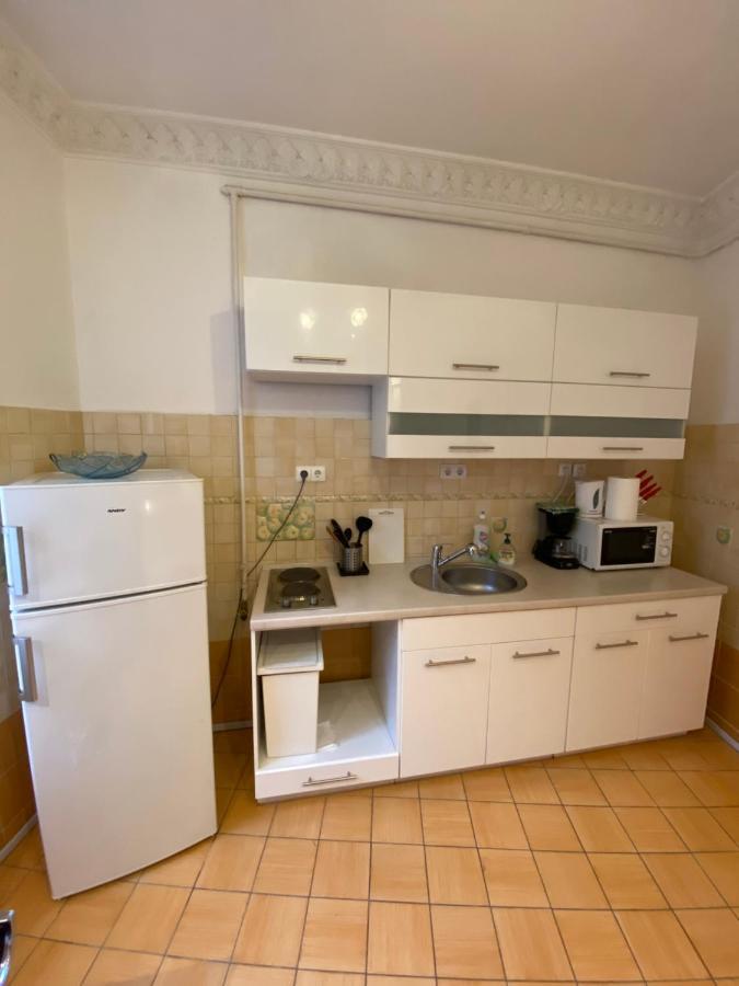 Apartment With Balcony And Ac Next To Danube Budapest Extérieur photo